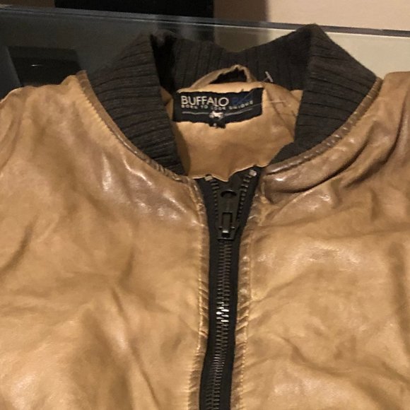 Men's Buffalo Jacket - Picture 2 of 3